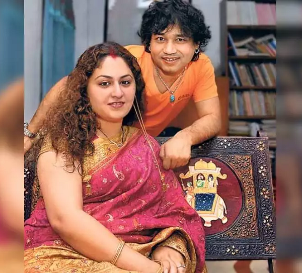 Bollywood singer Kailash Kher's wife is very beautiful in appearance