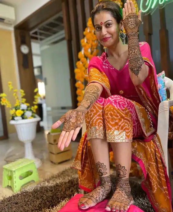payal rohatgi mehndi photos comes out from ceremony actress marrying to sangram singh 07 07 2022 2