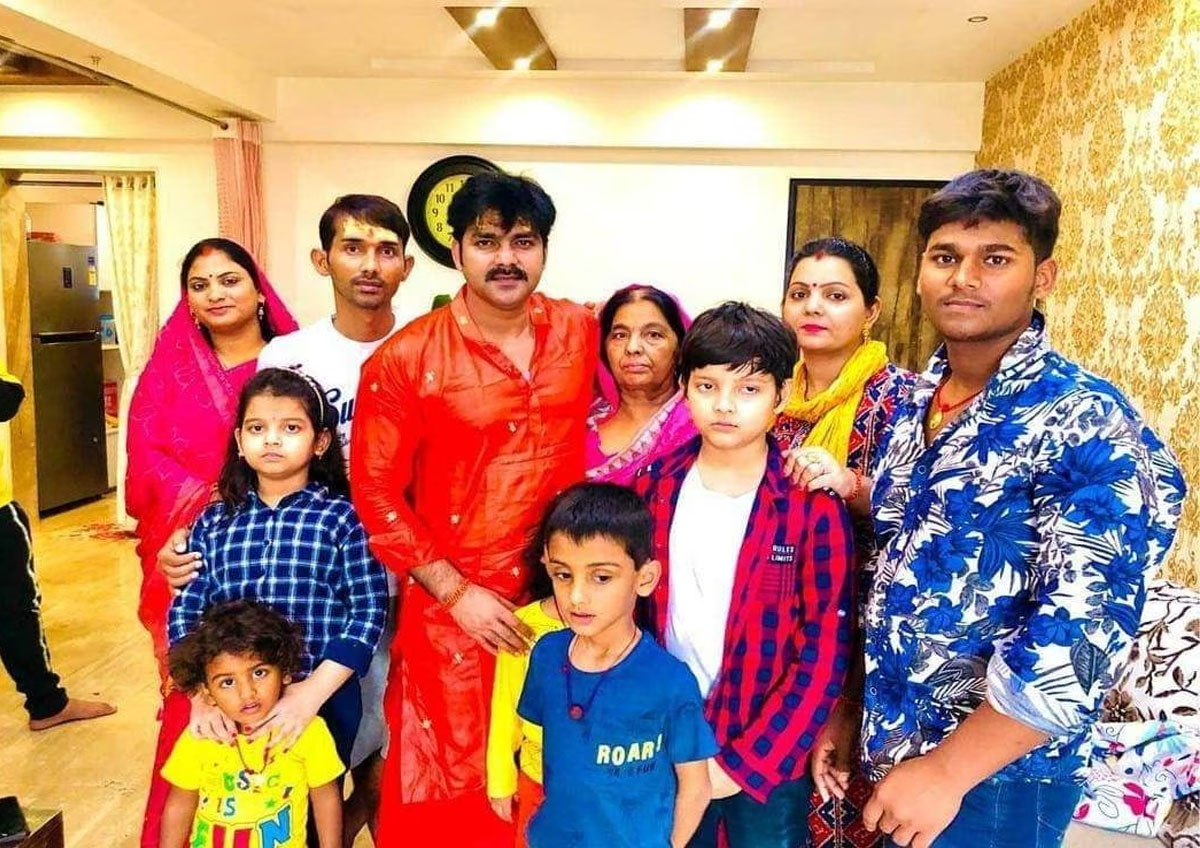 घर के सबसे लाडले और शैतान थे पवन सिंह, मां के लिए खुद बनाते हैं खाना, जानिए भाई-बहन संग कैसा है उनका रिश्ता - NamanBharat